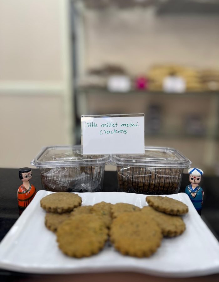 Little Millet Methi Crackers